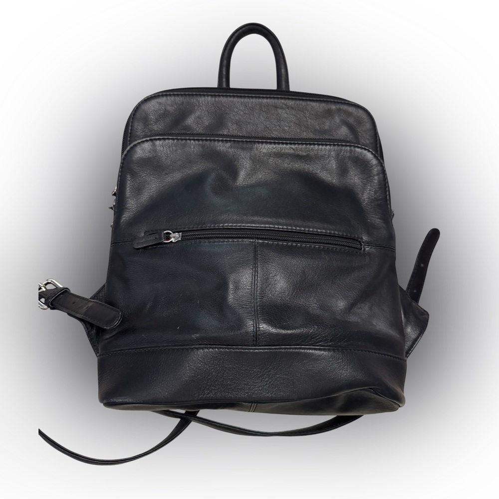Ili New York Black Leather Backpack
